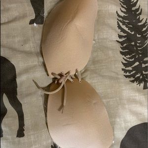 Never worn, DD stick em up! I have to many!